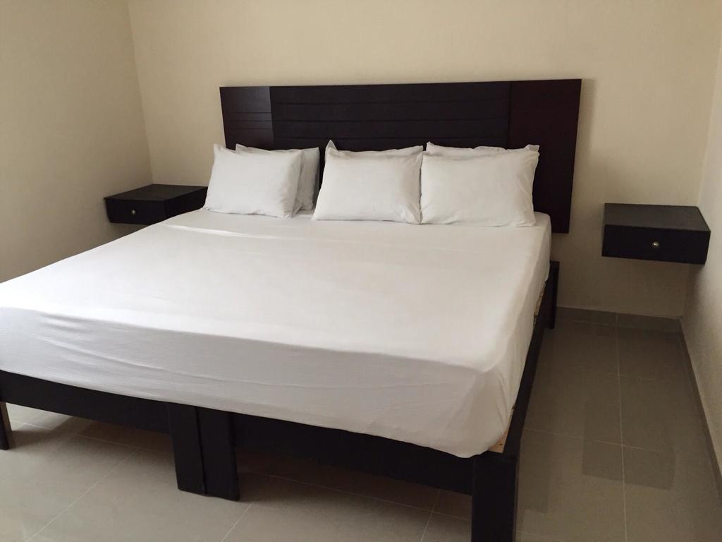Whyz 4 You Private Rooms Puerto Morelos Extérieur photo
